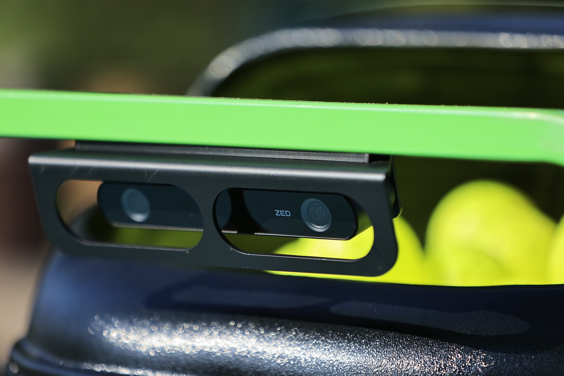 Volley trainer AI camera tracking shots to calculate a DUPR rating